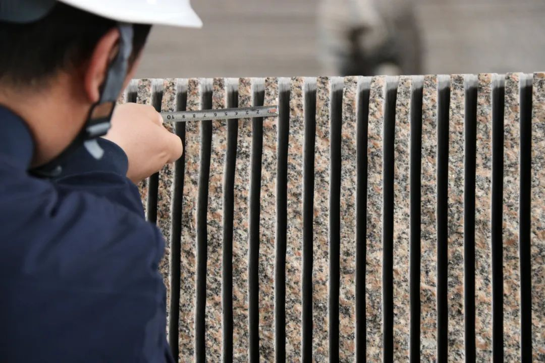 内蒙欧冠买球官方官网矿业倡导建筑材料应用绿色环保 新规格板材得到有效应用